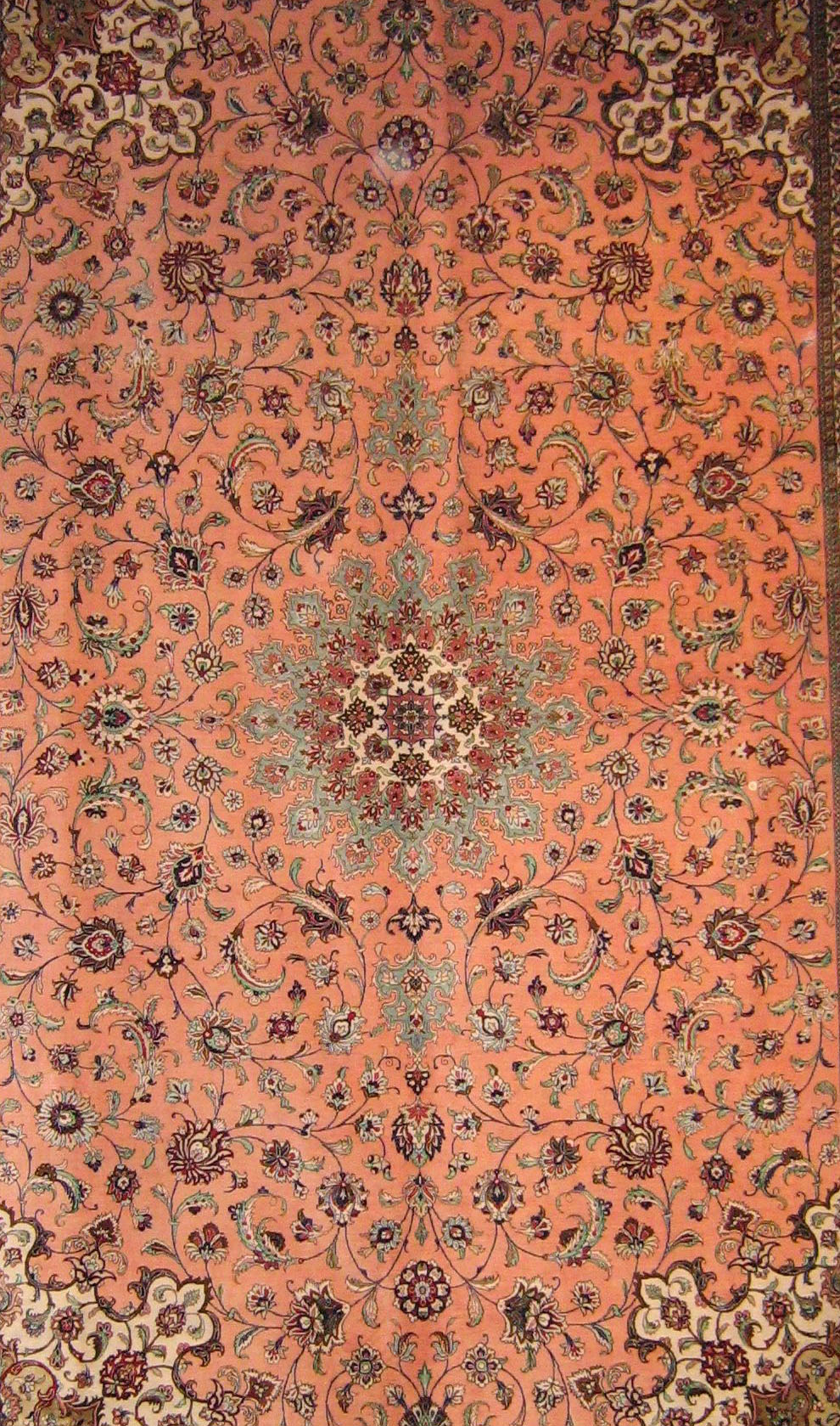 100-000661Persian Qum Silk-cut