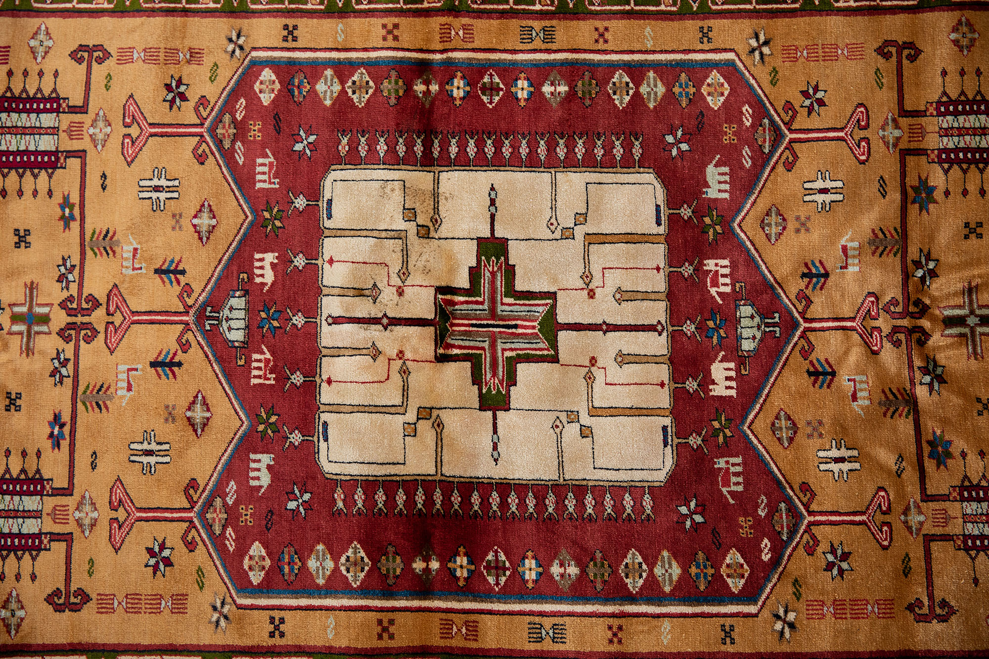 Peter Carpet (49)